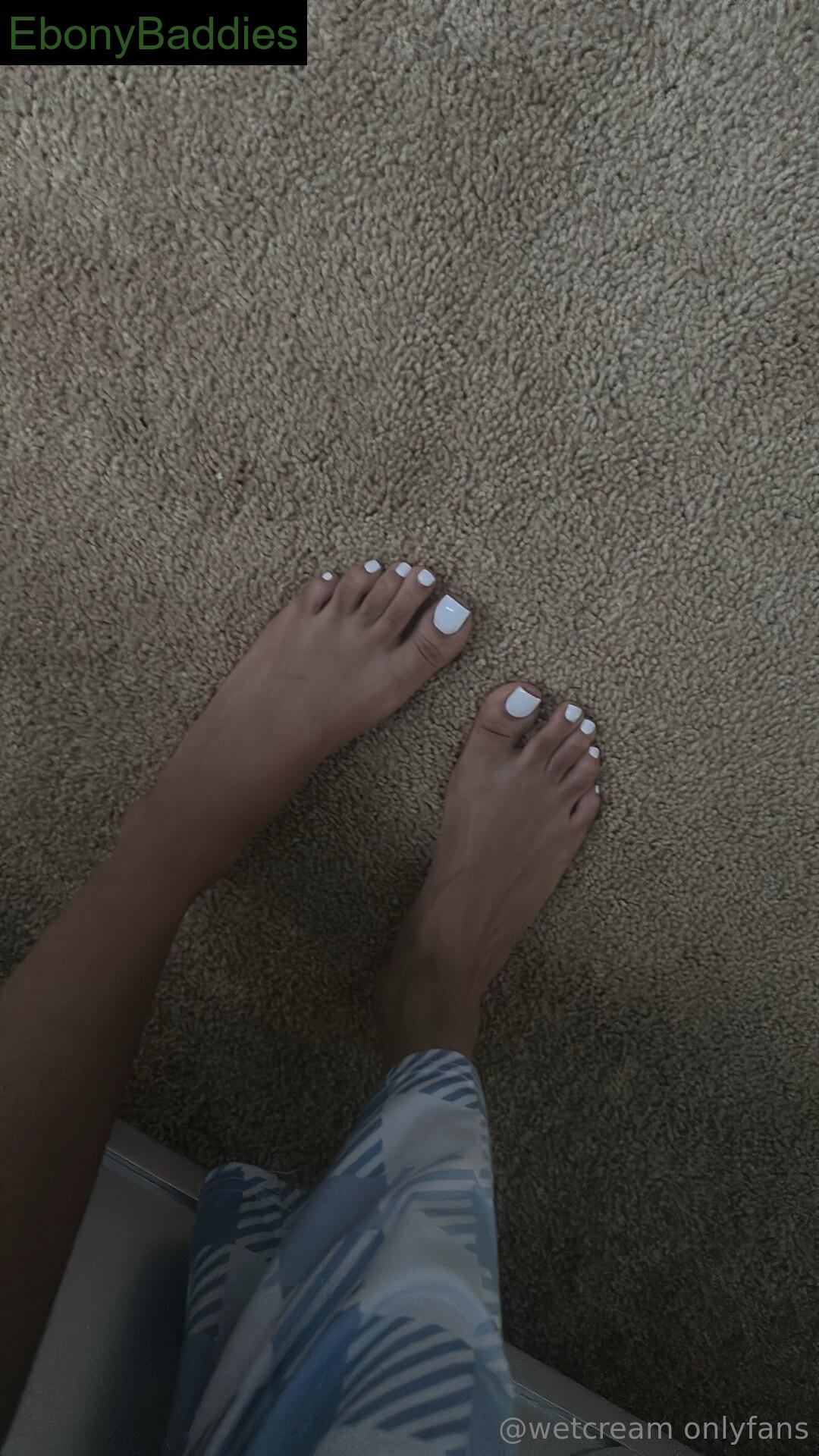 wetcream feet