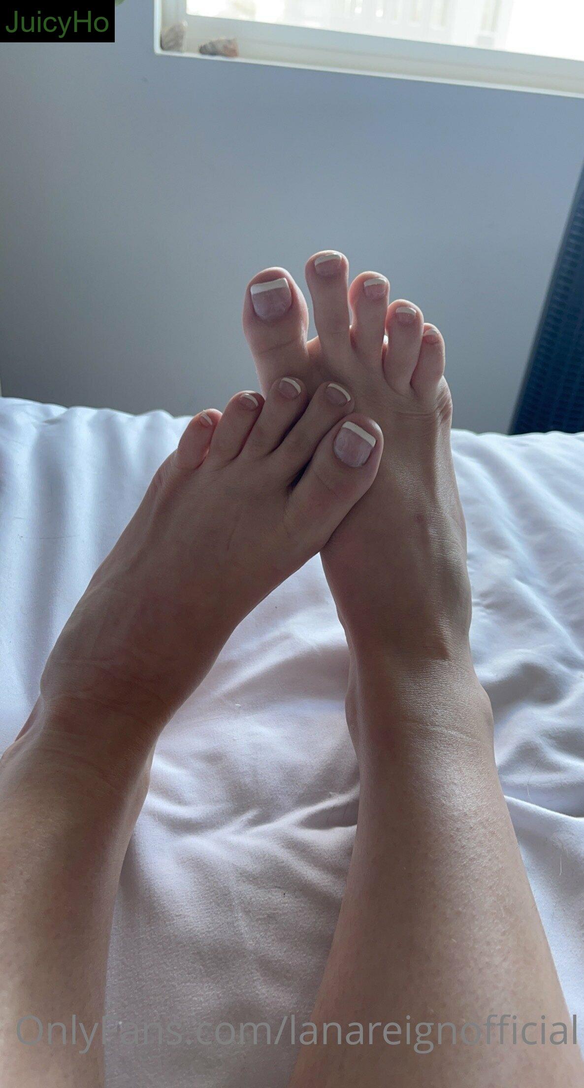 lanaxreign feet