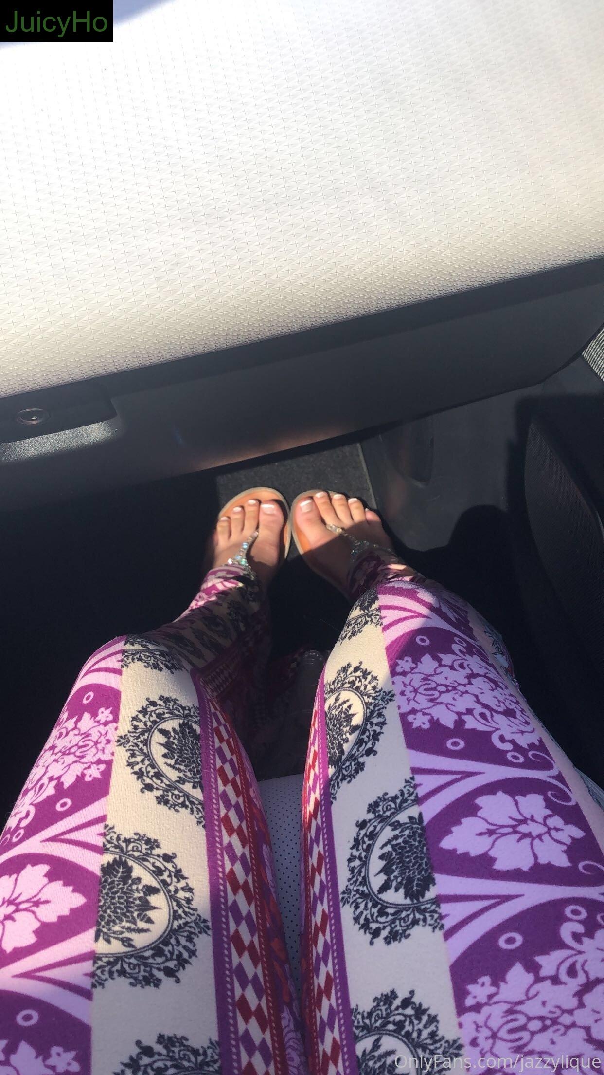 jazzylique feet