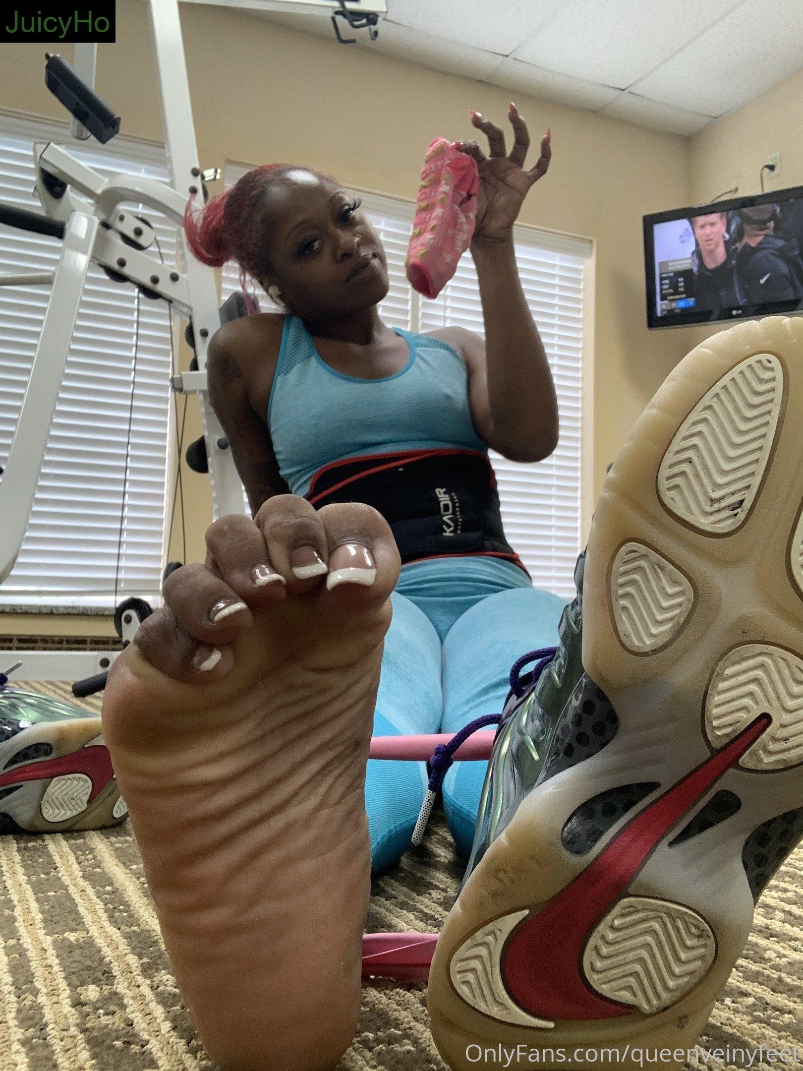 tierradoll feet