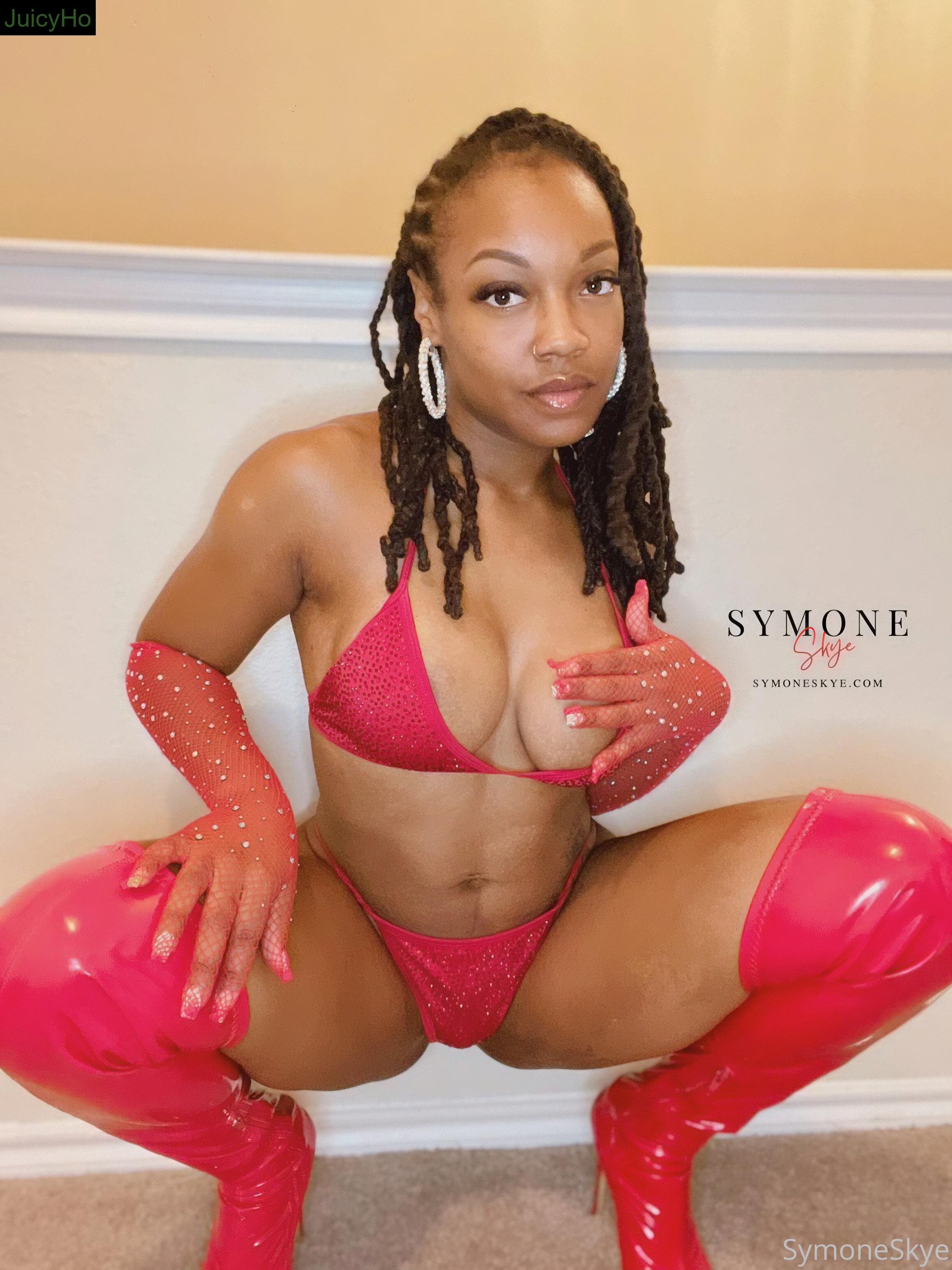 symoneskye feet