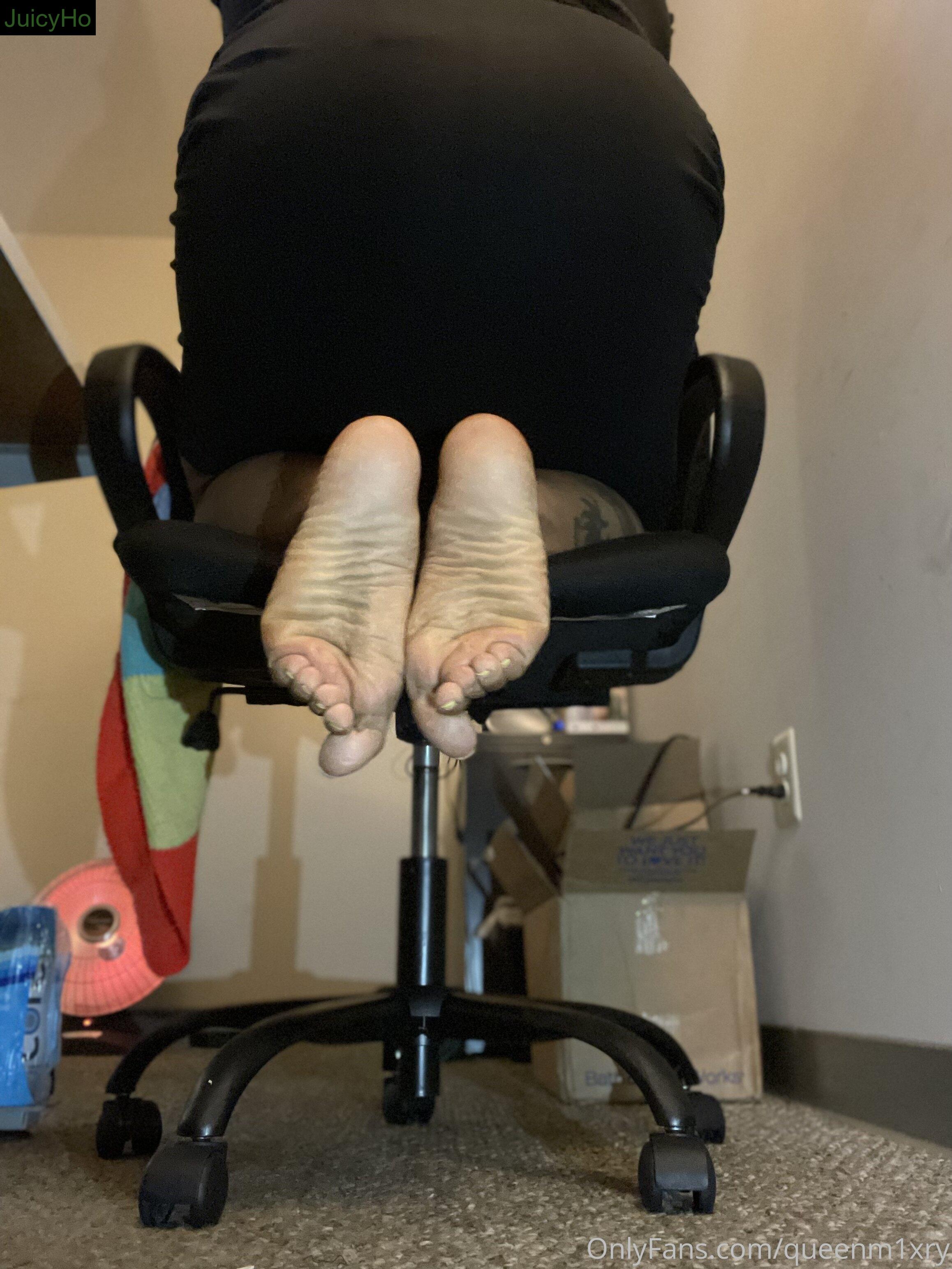 queenm1xry feet