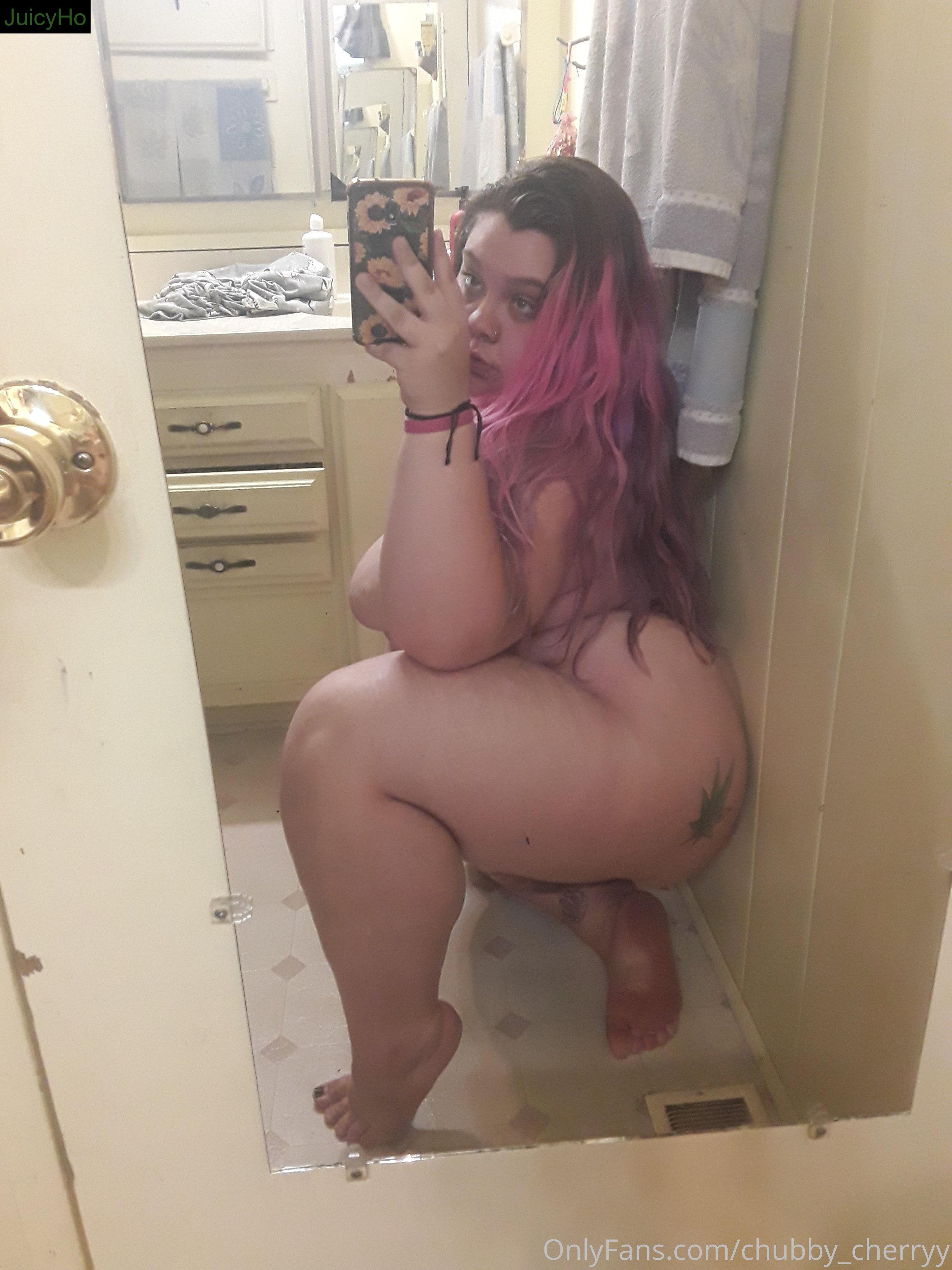 chubby_cherryy feet