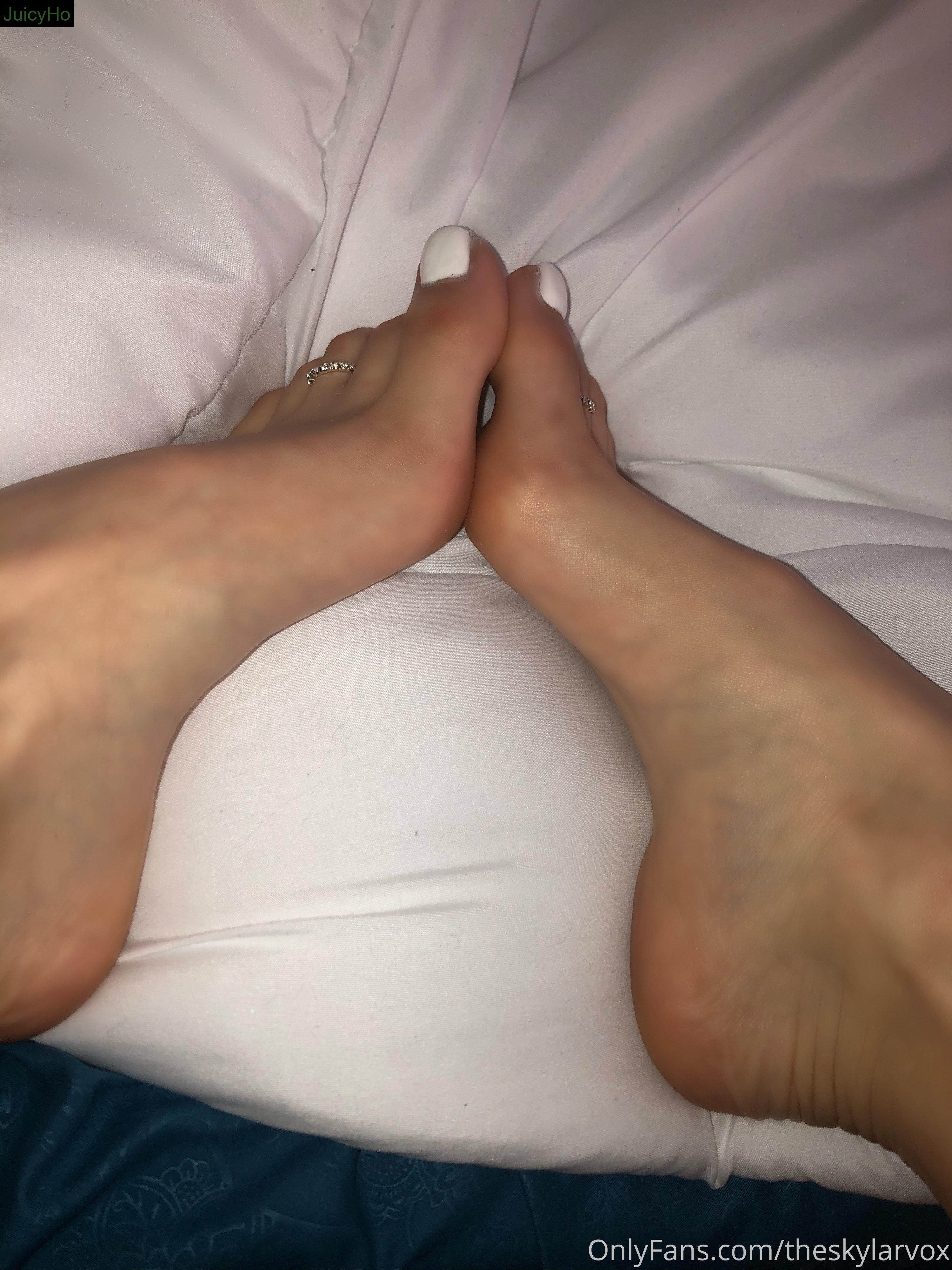 theskylarvox feet