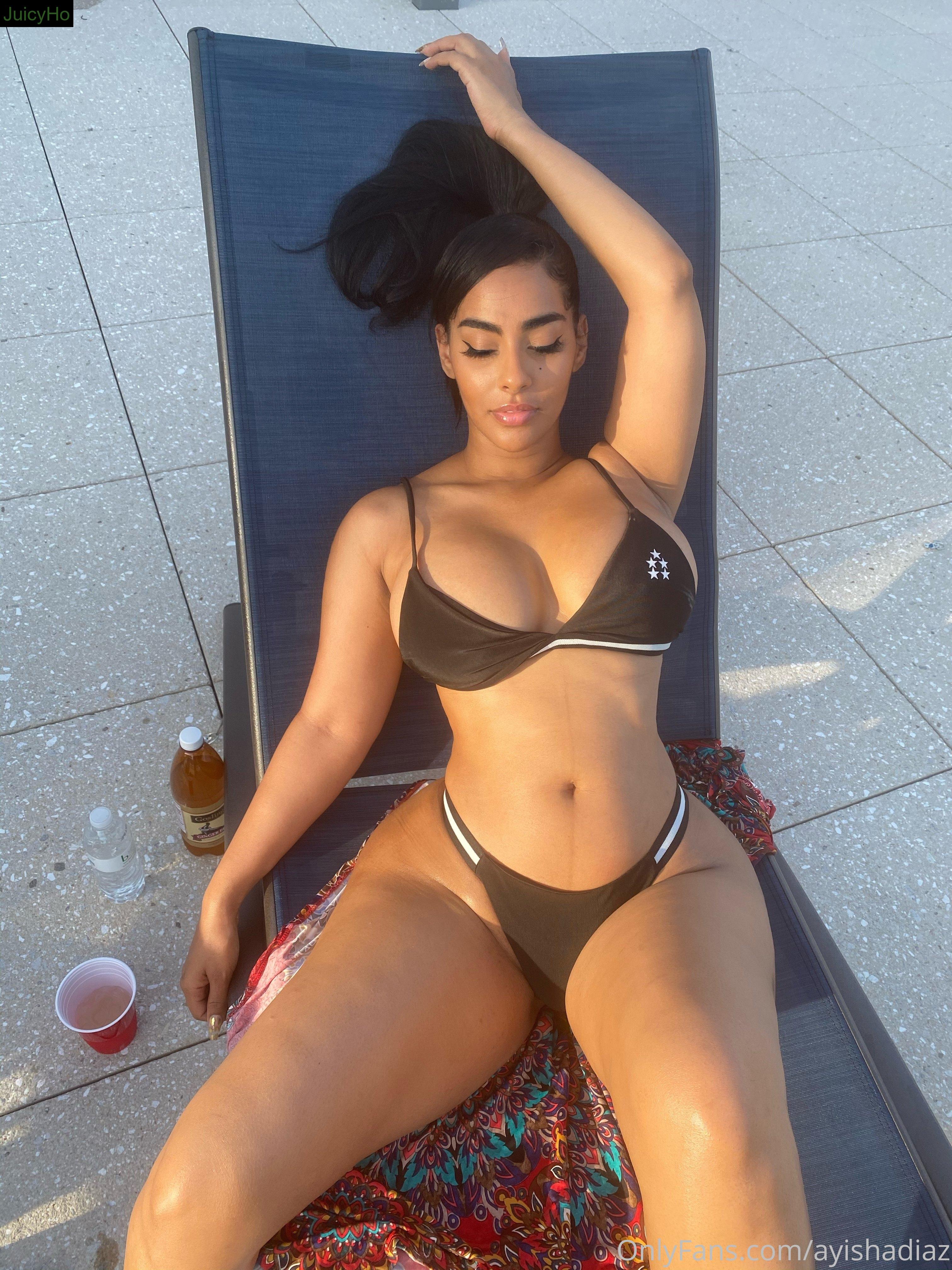 ayishadiaz feet