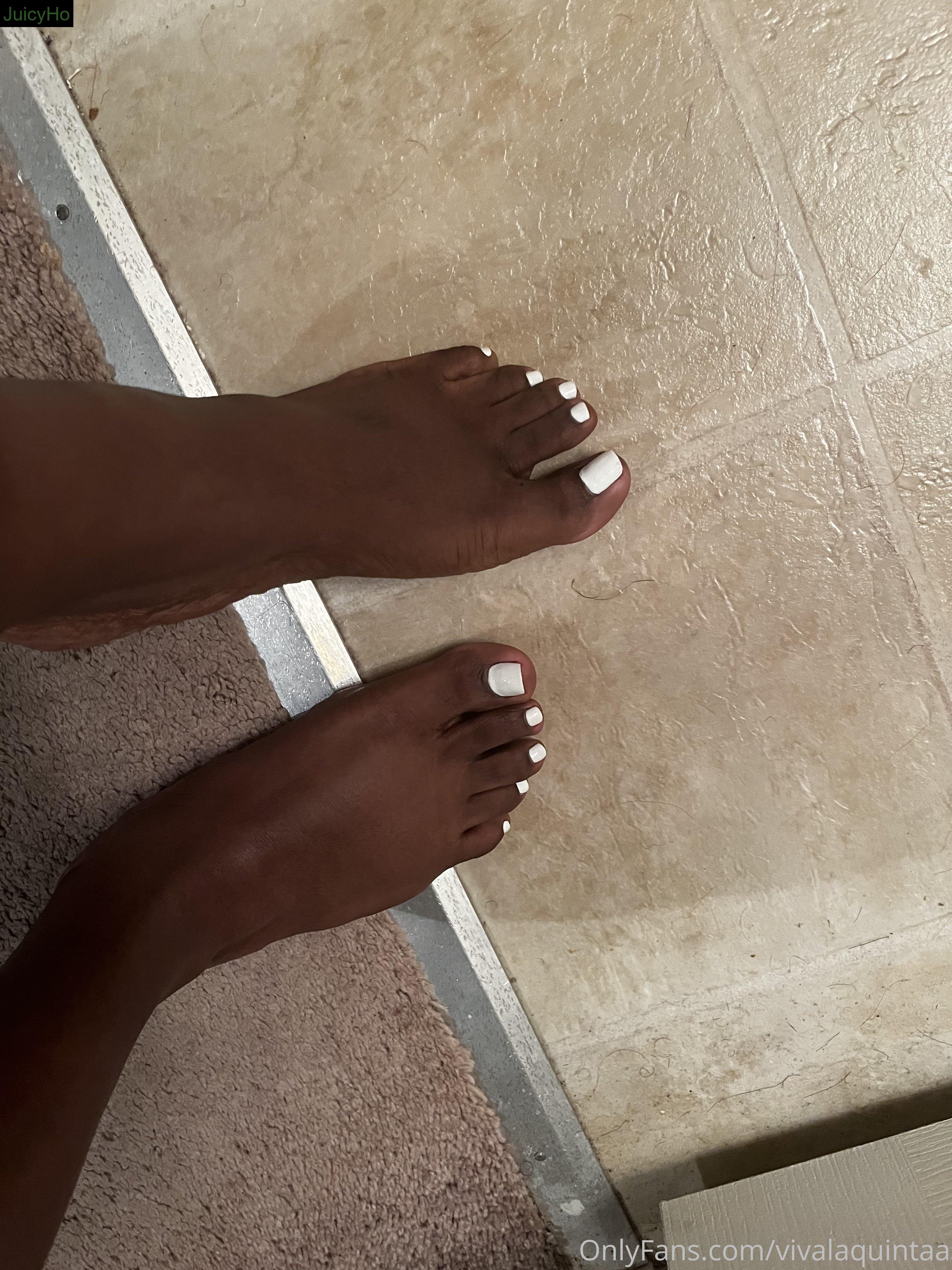 vivalaquintaa feet