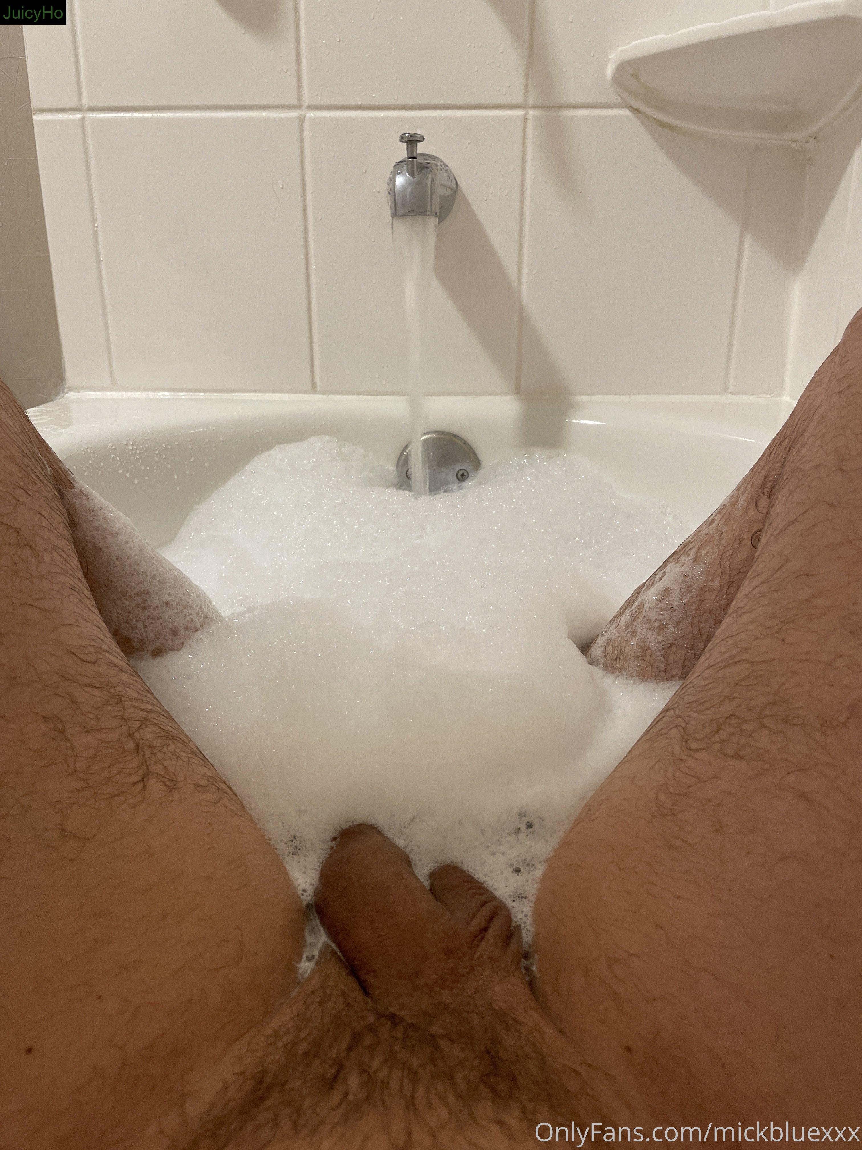 mickbluexxx feet