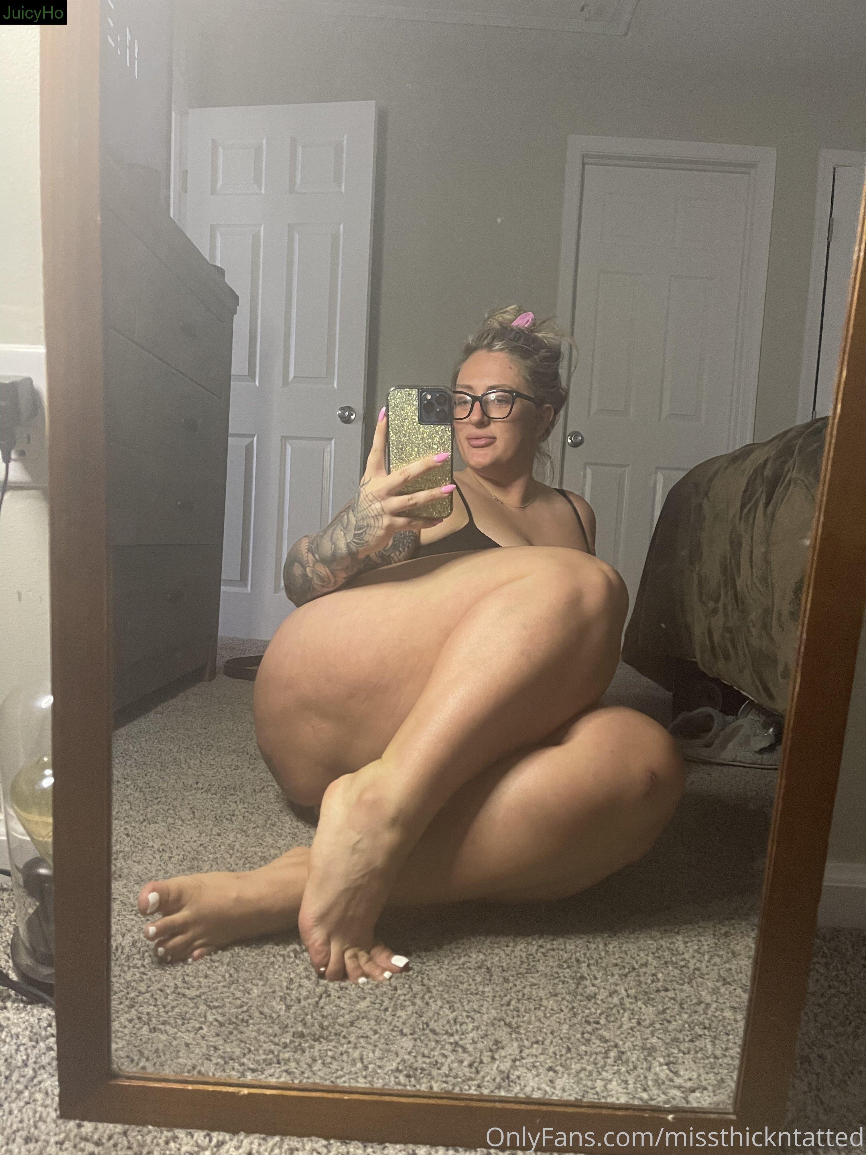 missthickntatted feet