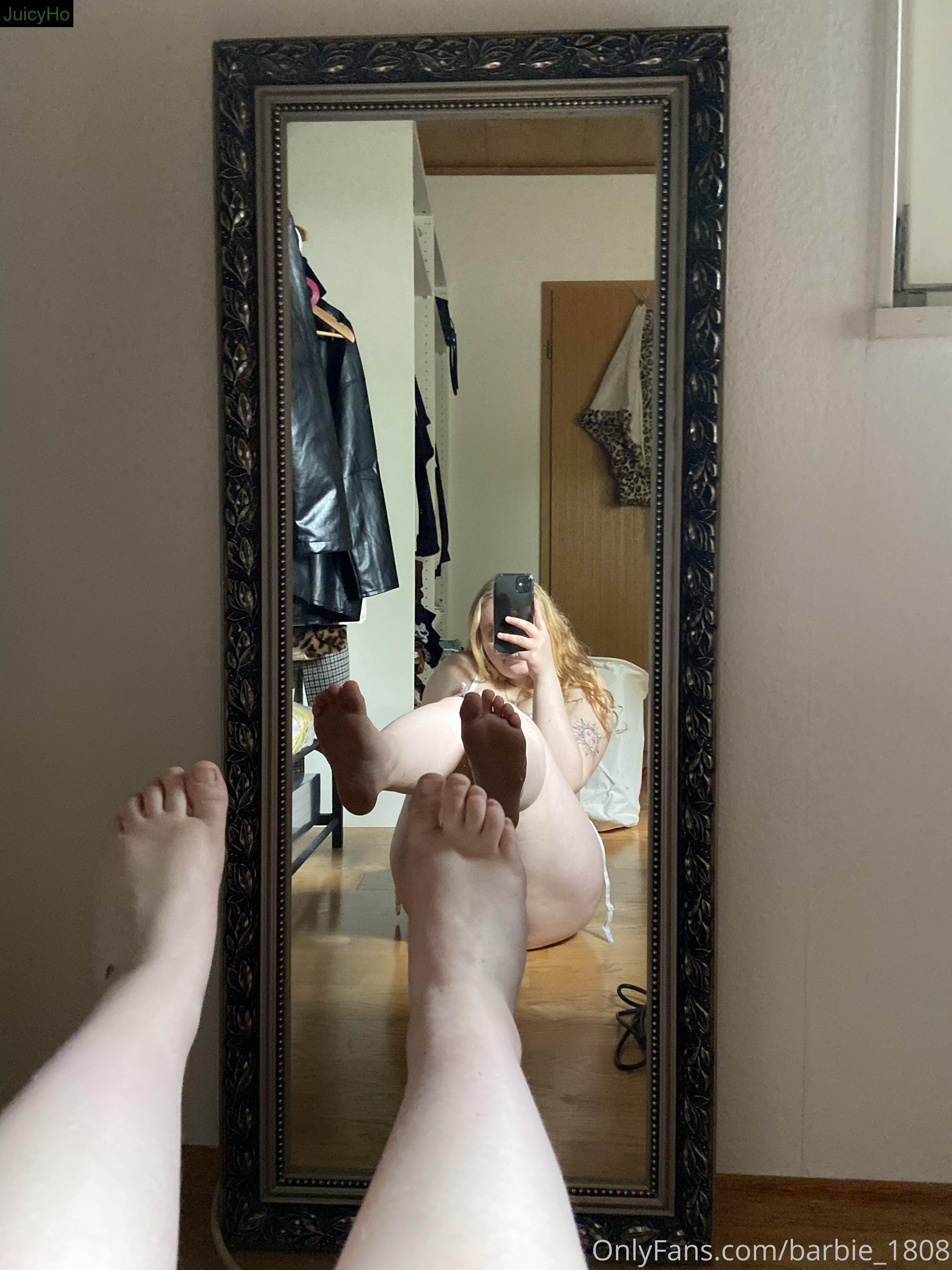 barbie_1808 feet